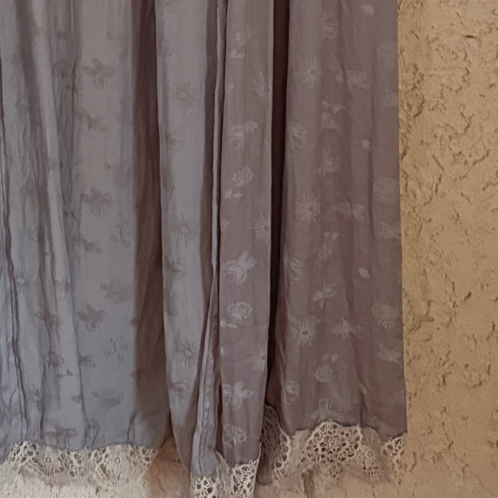 ❤️ VALENTINES DAY SALE ❤️ Free People Satin Grey Kimono Robe - Picture 3 of 3